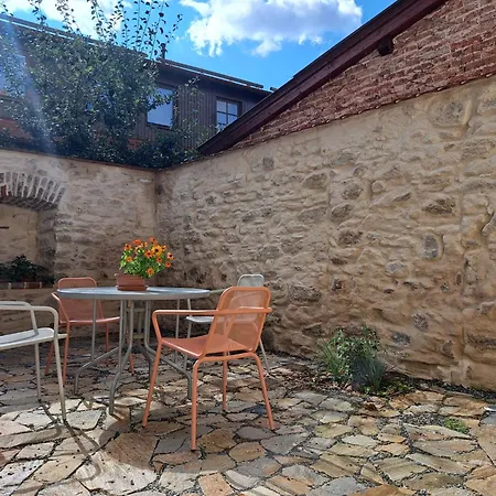Old Town Flat With Private Patio * Kutna Hora